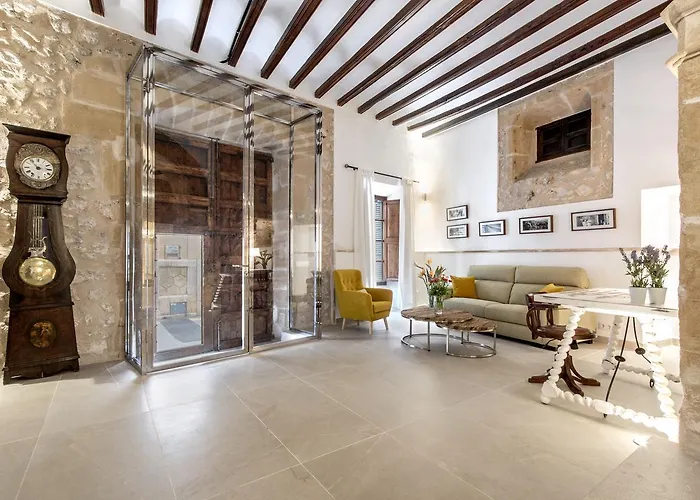 Townhouse Butxaca By Homevillas360 Hébergement de vacances Pollença